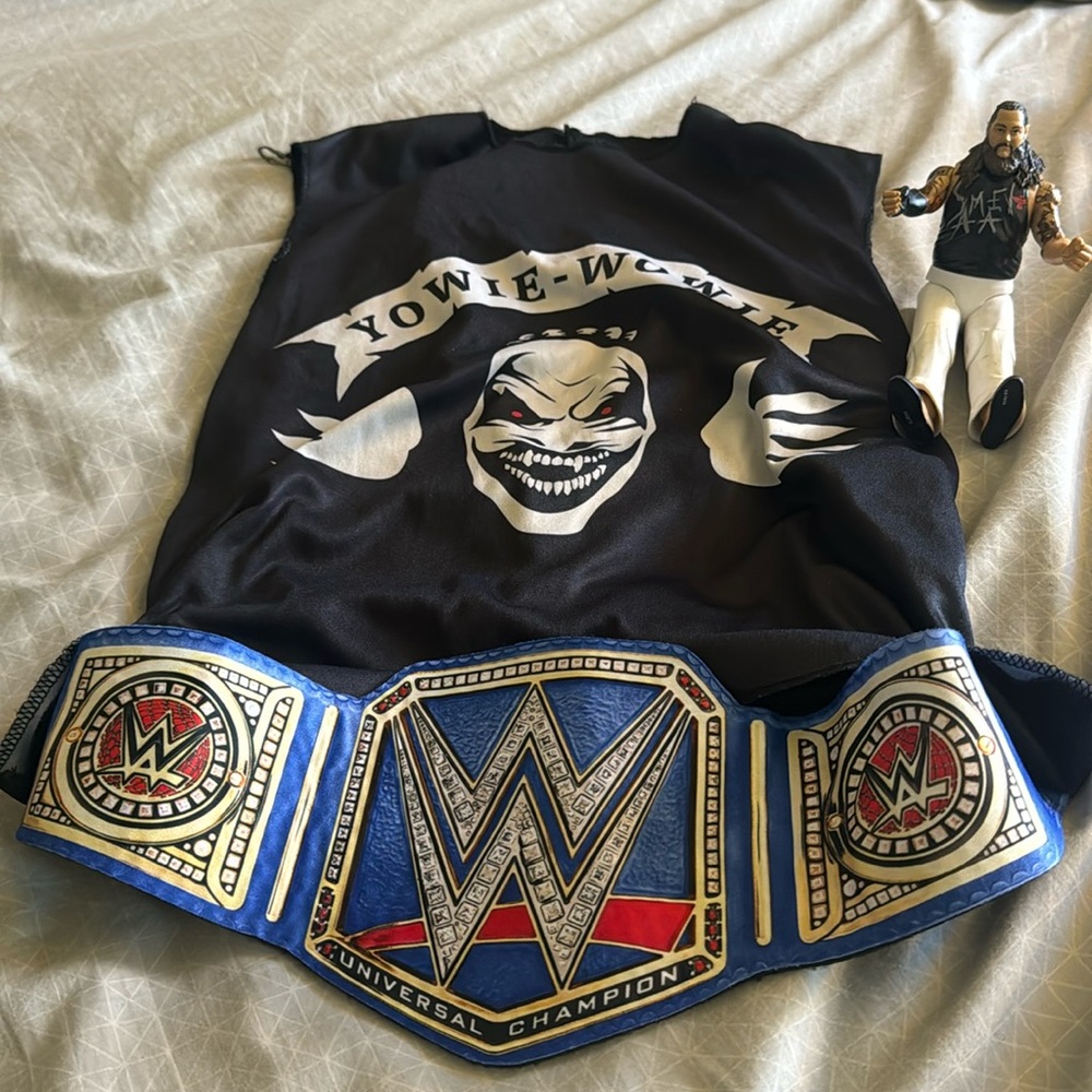 WWE Bray Wyatt Costume Top Shirt with Belt, with Bray action figure